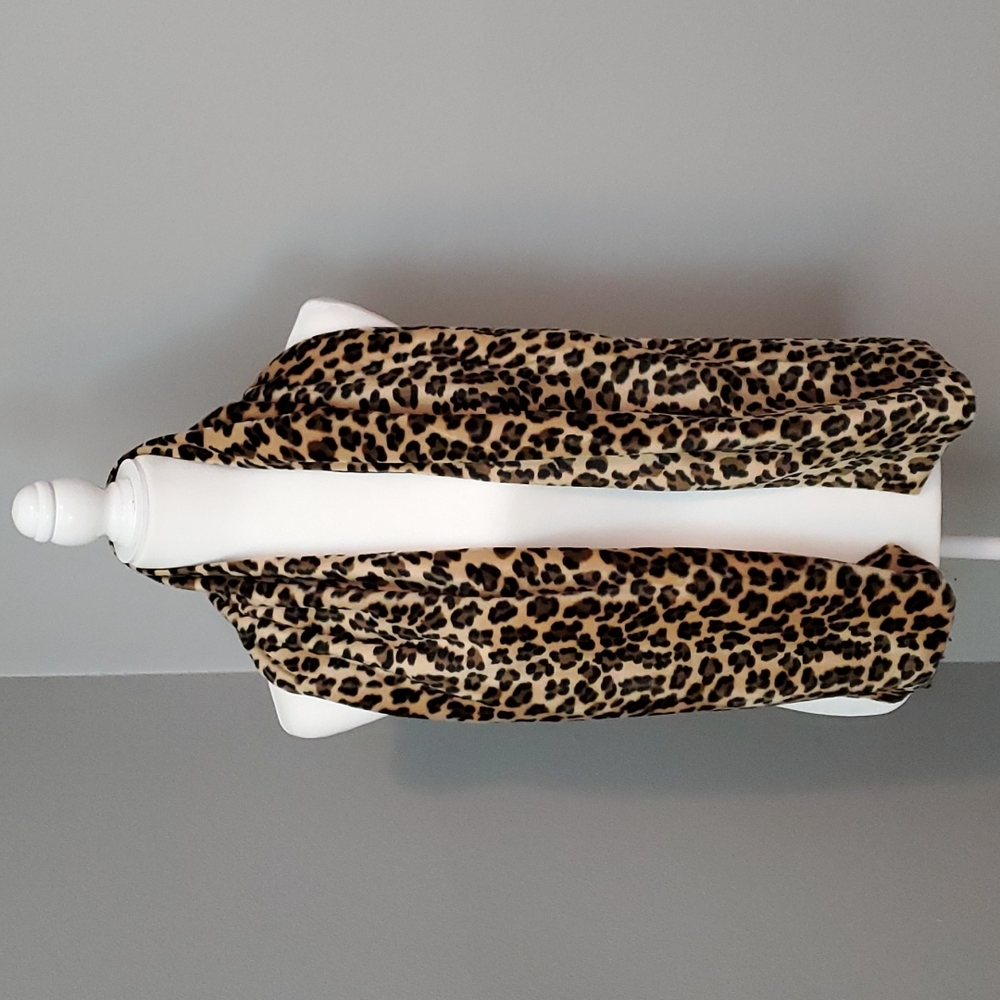 CEJON LEOPARD PRINT SCARF